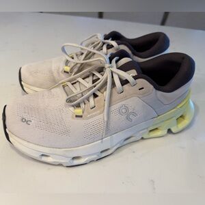On Running women’s Cloudflyer 5 Pearl and Hay size 10.5